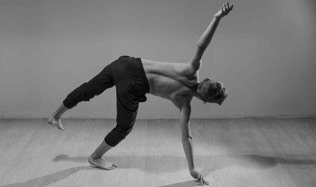 https://forteakademi.com/wp-content/uploads/2019/04/inner_image_dance_07.jpg